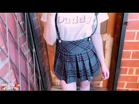 ❤️ Schoolgirl Mengisap penisnya dalam-dalam dan meniduri alih-alih kelas. Porno di id.newsexxxx.ru