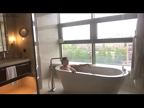❤️ Sayang yang luar biasa dengan penuh semangat menyentak vaginanya di kamar mandi Porno di id.newsexxxx.ru