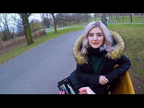 ❤️ Menelan air mani panas orang asing demi uang - blowjob di taman oleh Eva Elfie Porno di id.newsexxxx.ru